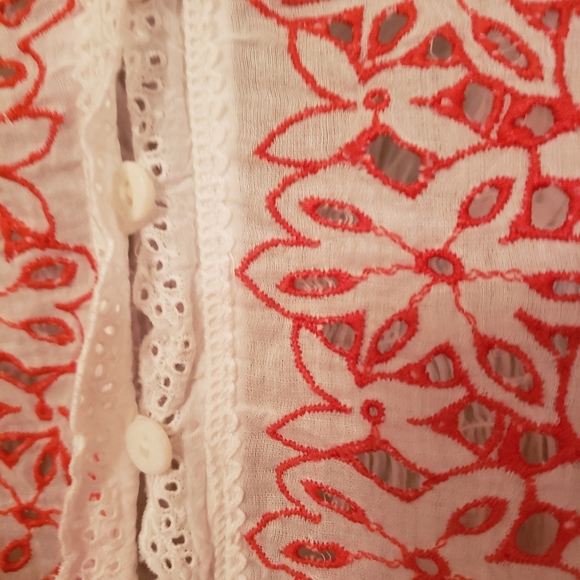 Gorgeous blouse - Picture 5 of 9